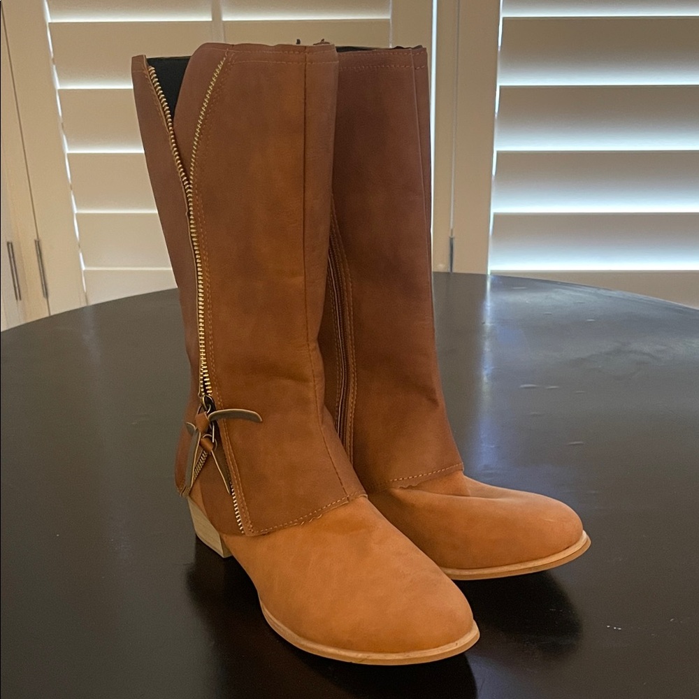 Brown Boots with Side Zipper
